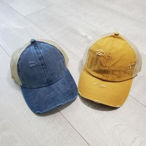 Women Criss Cross Ponytail